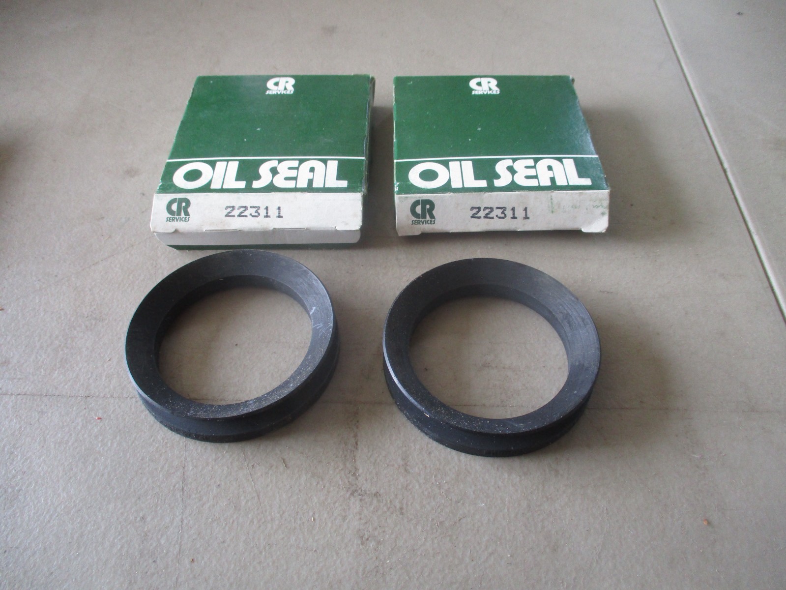 New NOS (2) Oil Seal 22311 / 722109 Jeep Chevrolet Dodge IH Truck Axle Spindle