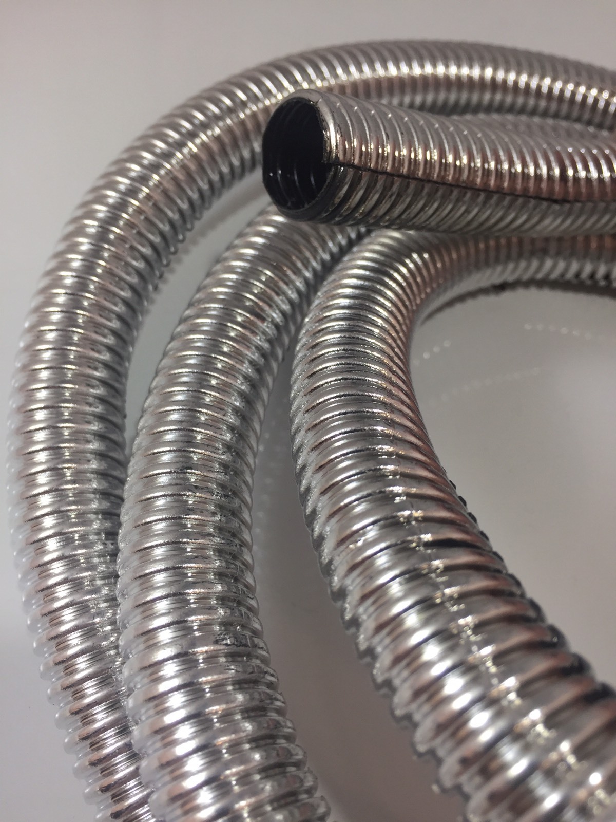 Wire Loom 3/8″ Diameter 72″ Long Universal (Chrome)