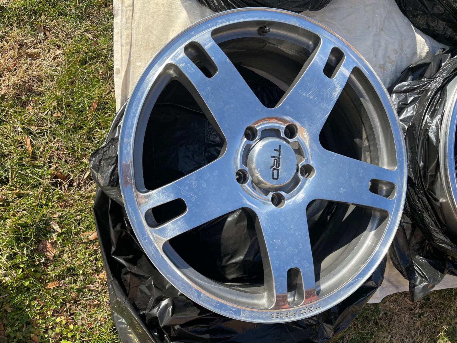 Nice Used 22” Toyota Tundra OEM TRD Wheel.