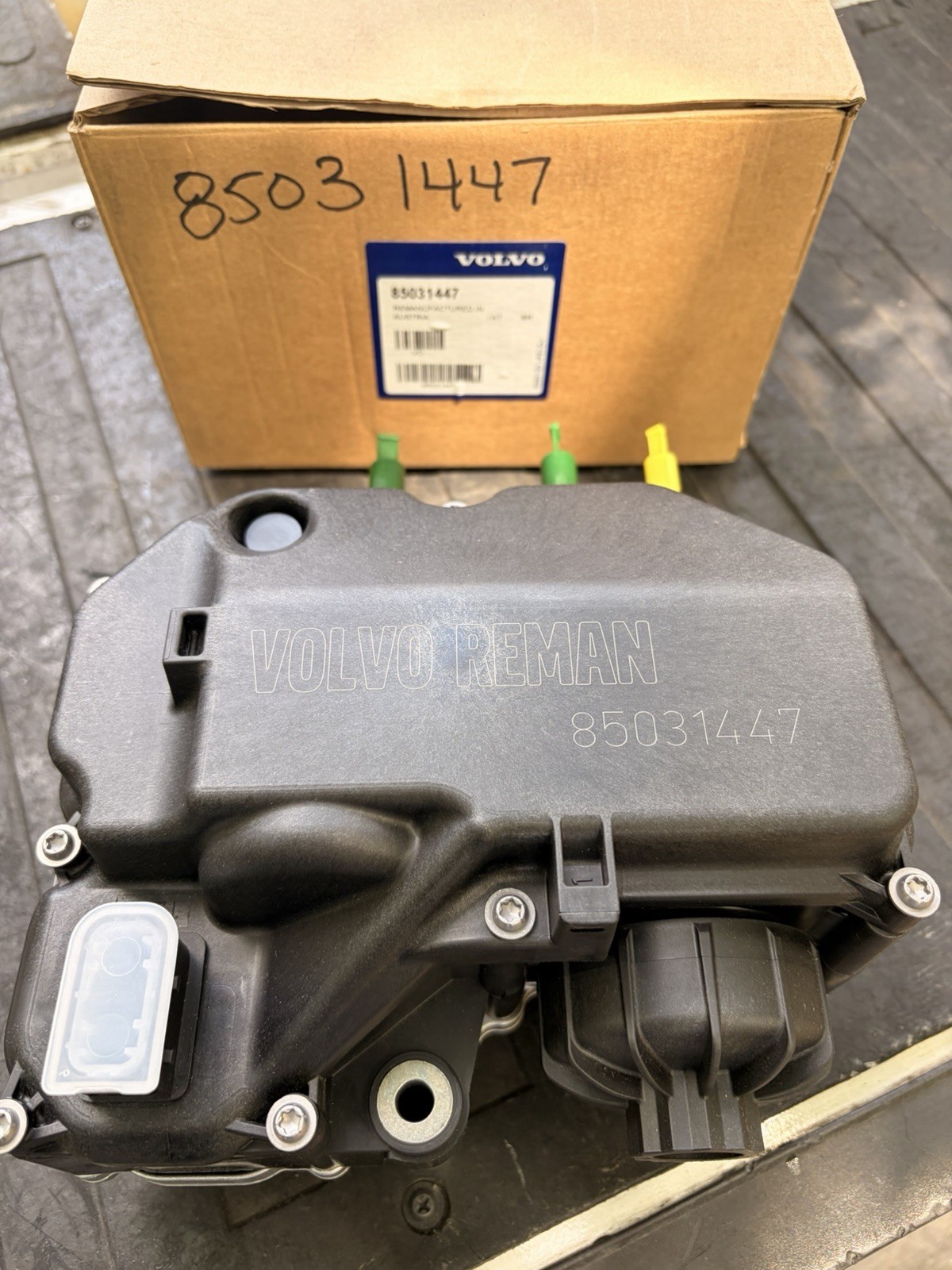 Volvo Mack Unit Pump DEF Pump 85031447 24326552 85002754 23753845