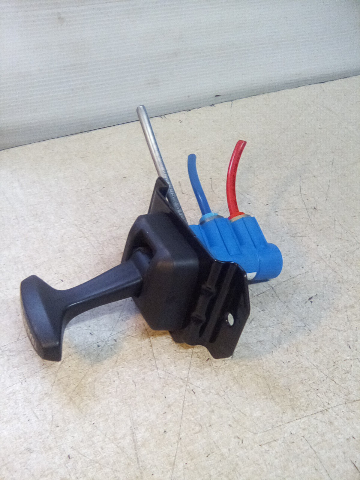 Bendix 7267413 Trailer Parking Brake Switch