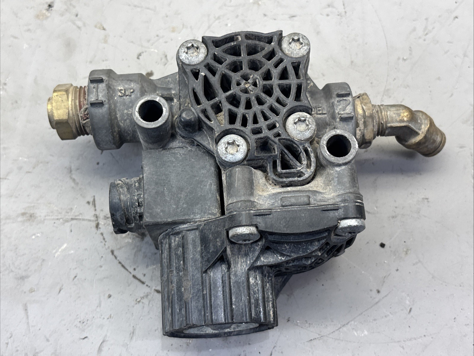 Used GENUINE BENDIX K056040 ABS MODULATOR VALVE 12V M-40HF