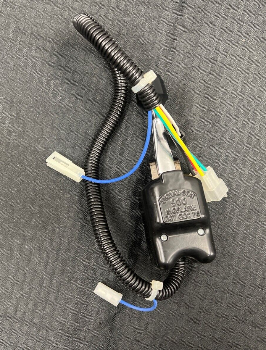 Navistar SWITCH TURN SIGNAL 1689991C91