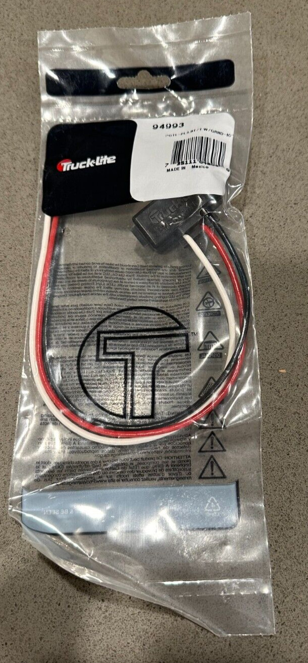 Truck-Lite 94993-3 STOP/TURN/TAIL PLUG, 16 GAUGE GPT WIRE, RIGHT ANGLE PL-3, STR
