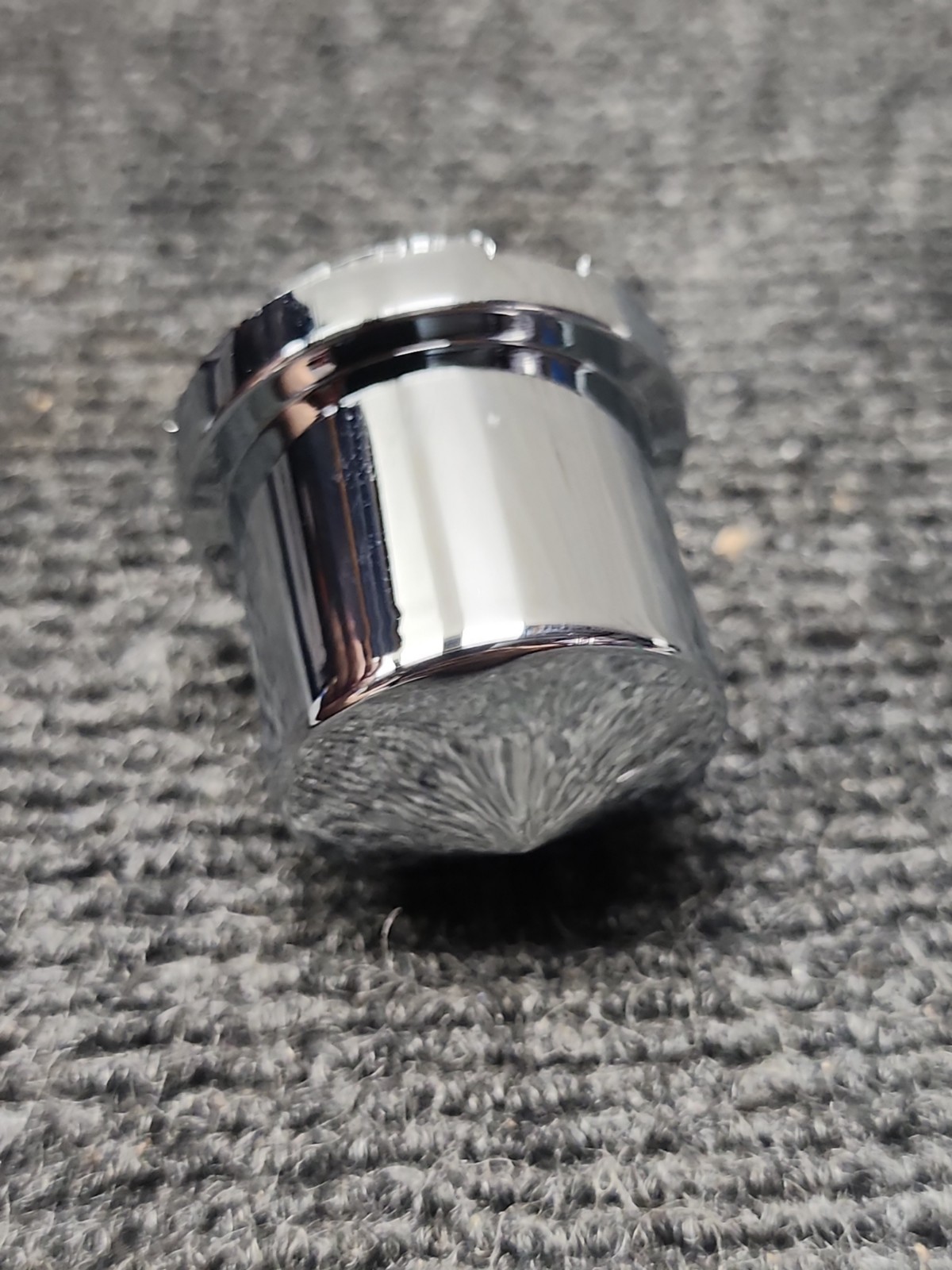 United Pacific 10090P Wheel Lug Nut Cover Set 15/16″ X 1.5″, Chrome, Plastic, Po