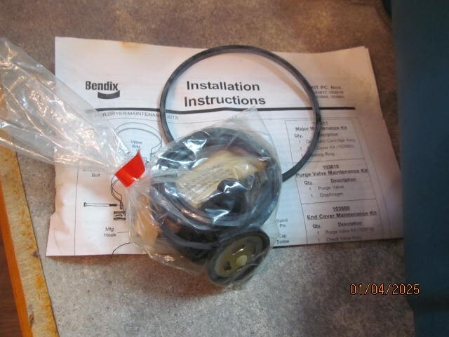 104358X BENDIX AD-4 AIR DRYER CARTRIDGE MAINTENANCE KIT REMAN