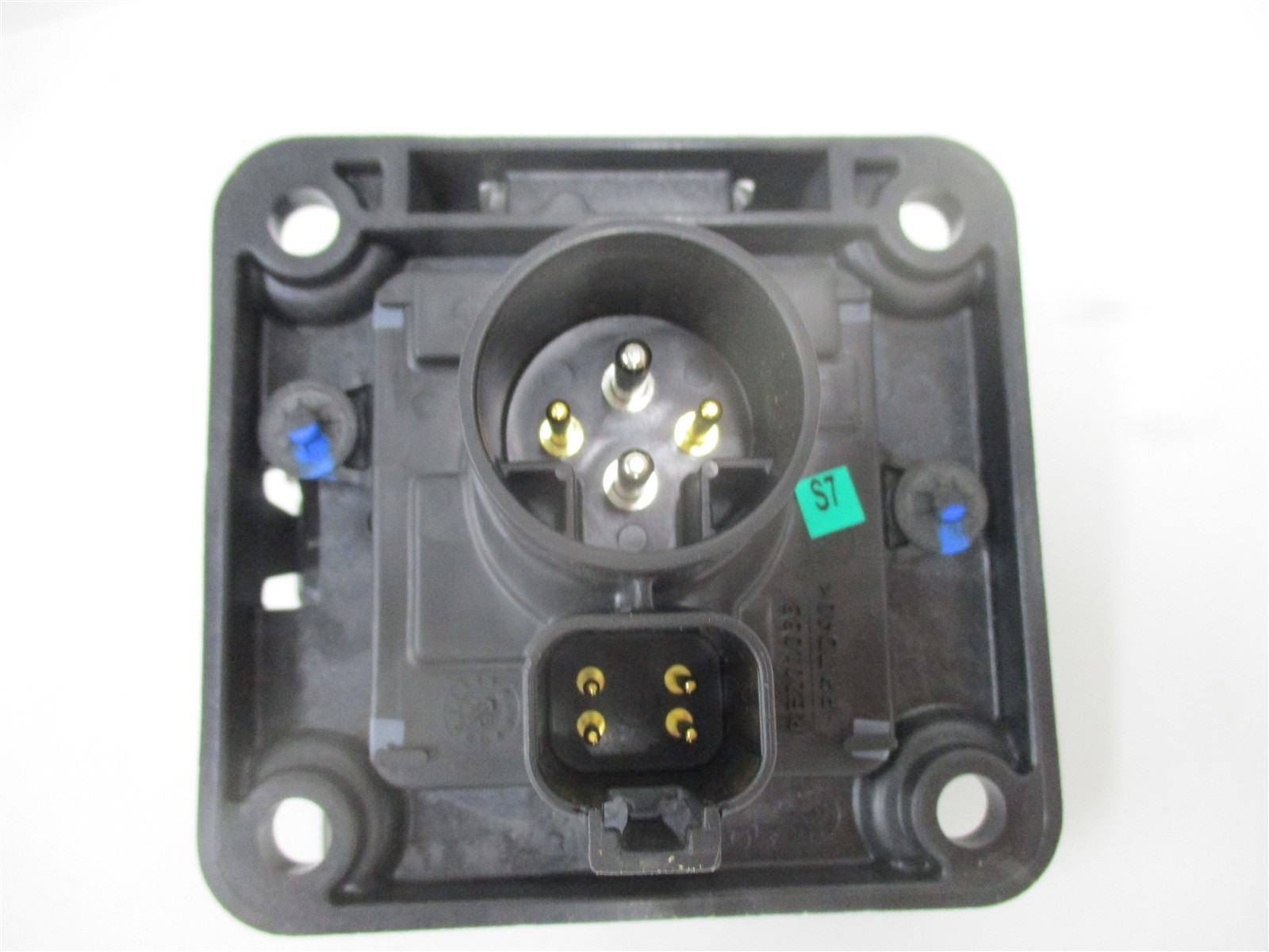 11783-2 BREAK AWAY BUS TRAILER CONNECTOR RECEPTACLE 9-PIN WITH BRACKET RE201033