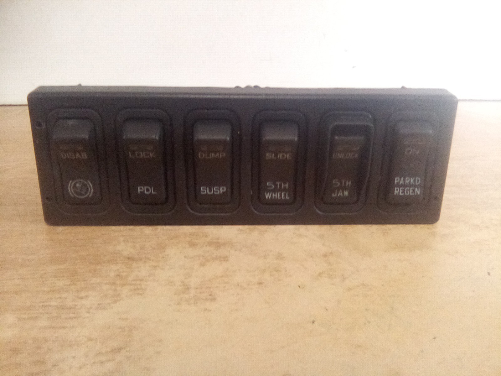 International Prostar 3549776C4 Dash Console Switch Panel