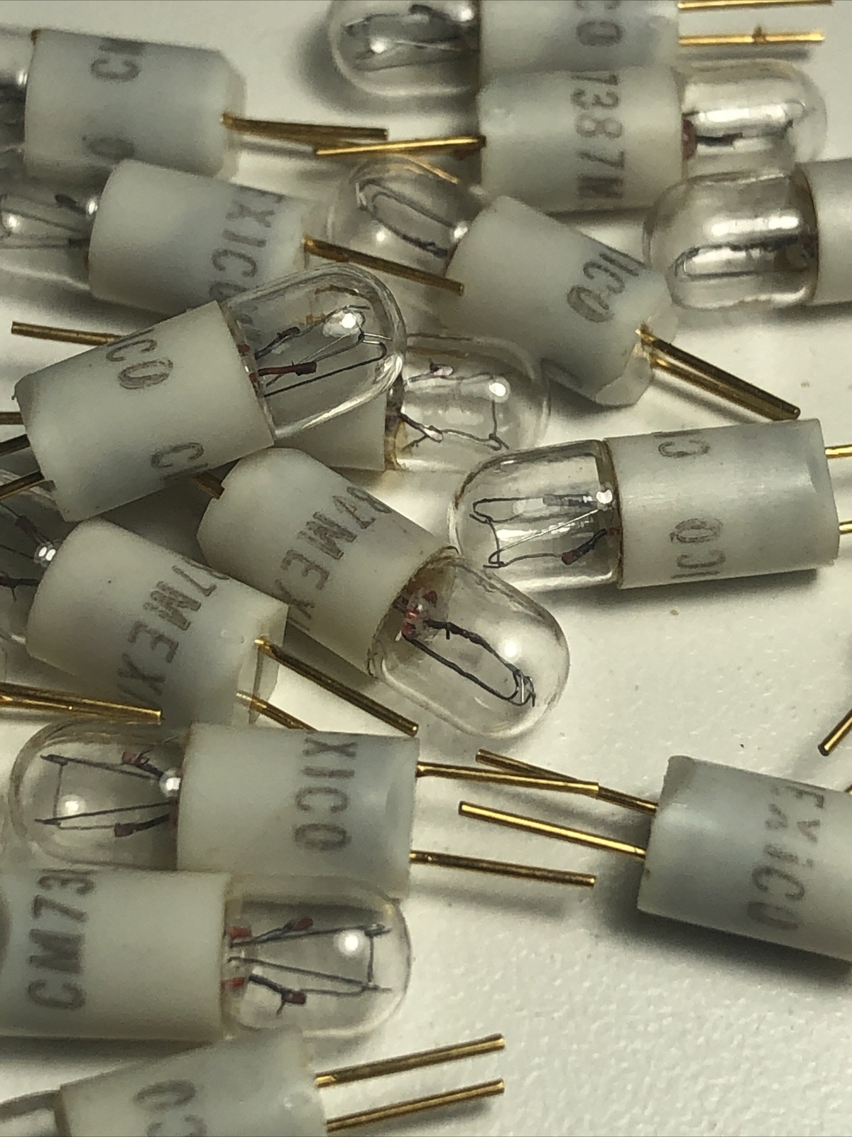 Miniature Incandescent Lamp Bulb, CM7387 LOT OF 20