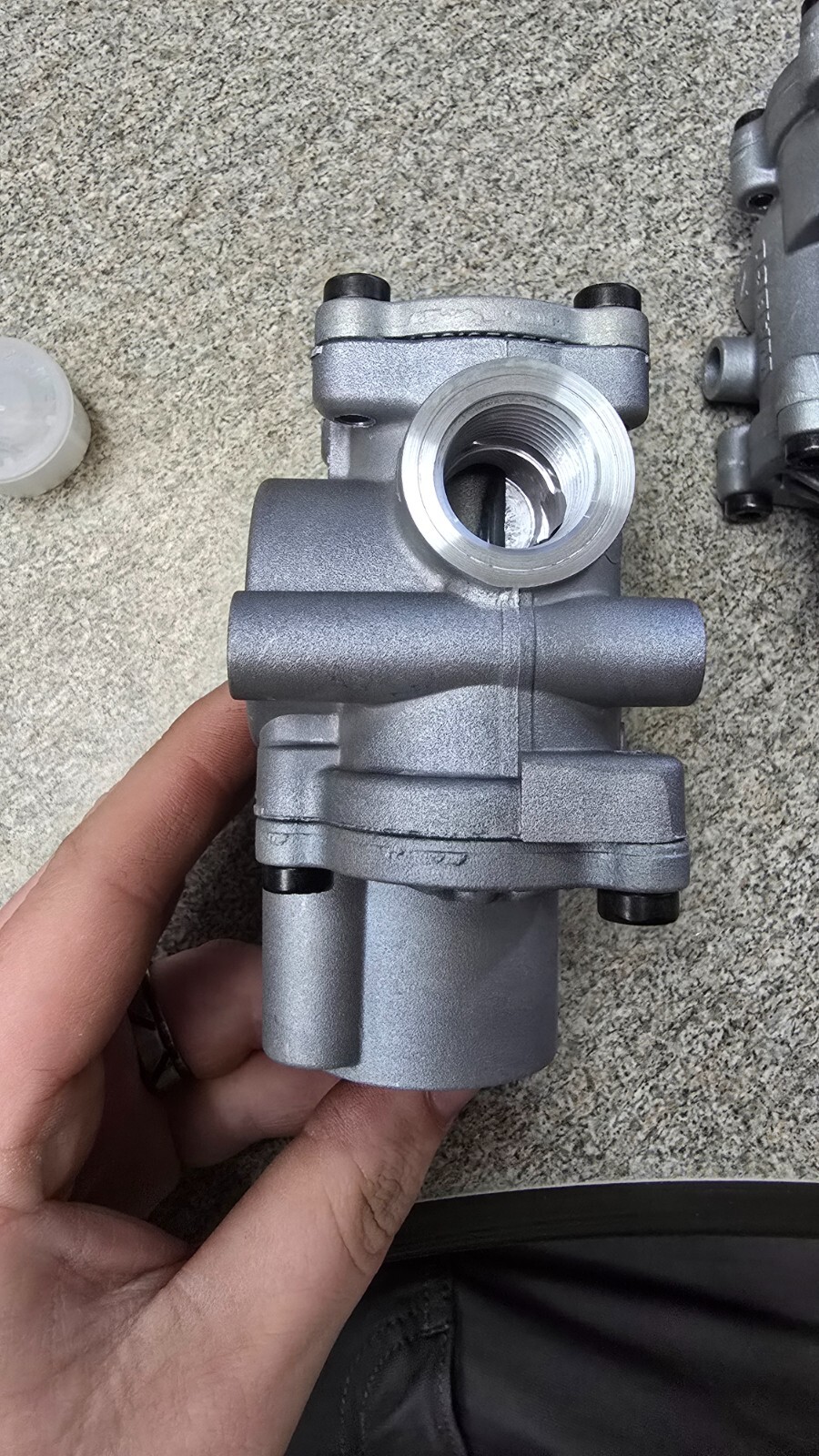 Mack Mod Adapter Kit 8235-R950127 ABS Modulator Valve 4721950520