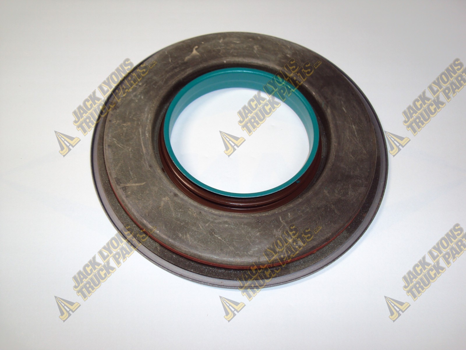 HH105 New Dana Spicer Oil Seal OEM Eaton Truck Bus Heavy Equipment