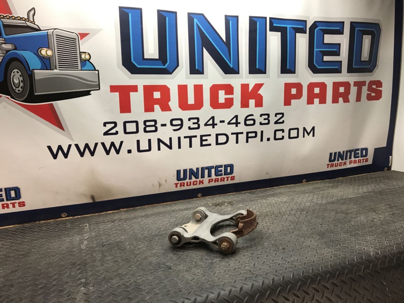 Freightliner Columbia 120 Exhaust Stack Bracket With Cab Mount.