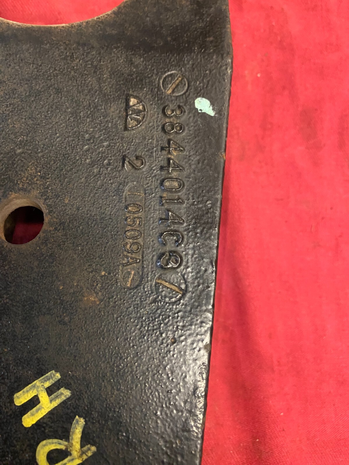 INTERNATIONAL PROSTAR BRACKET 3844014C3 RH CAB MOUNT