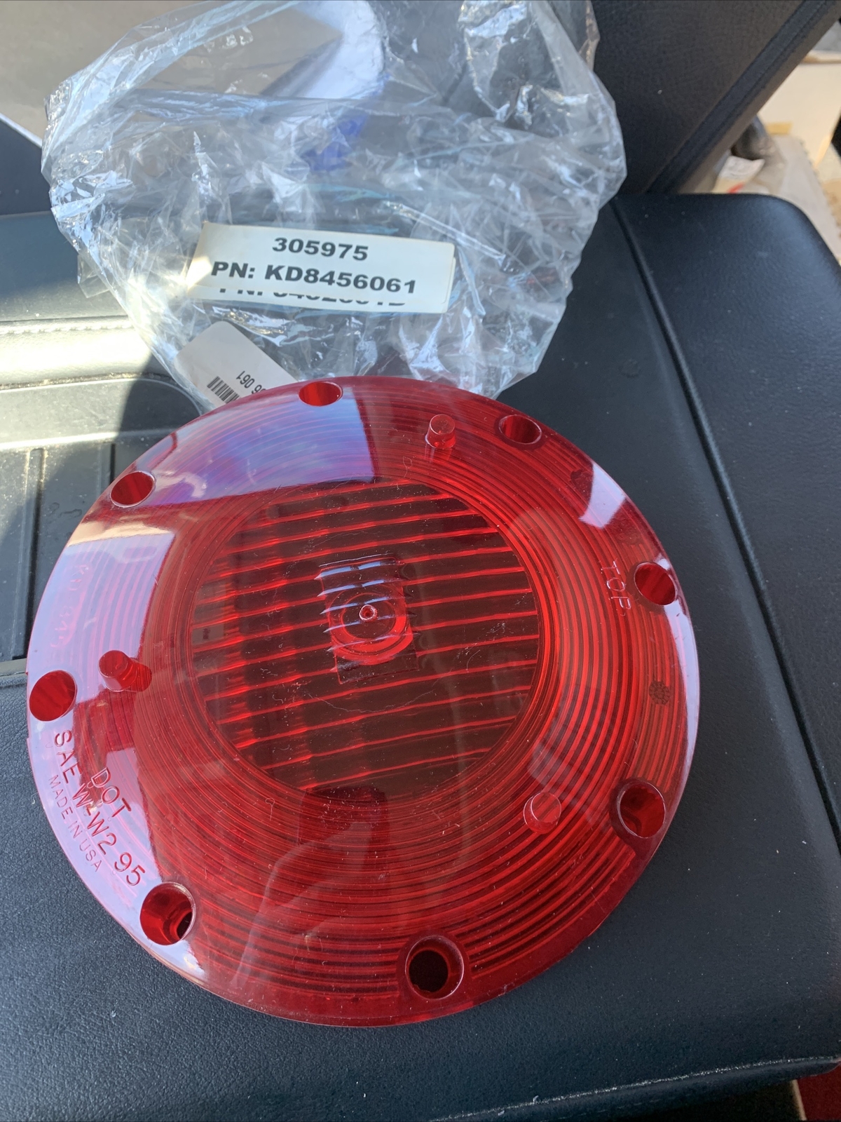 K-D LENS-RED WARNING LIG KD-8456-061