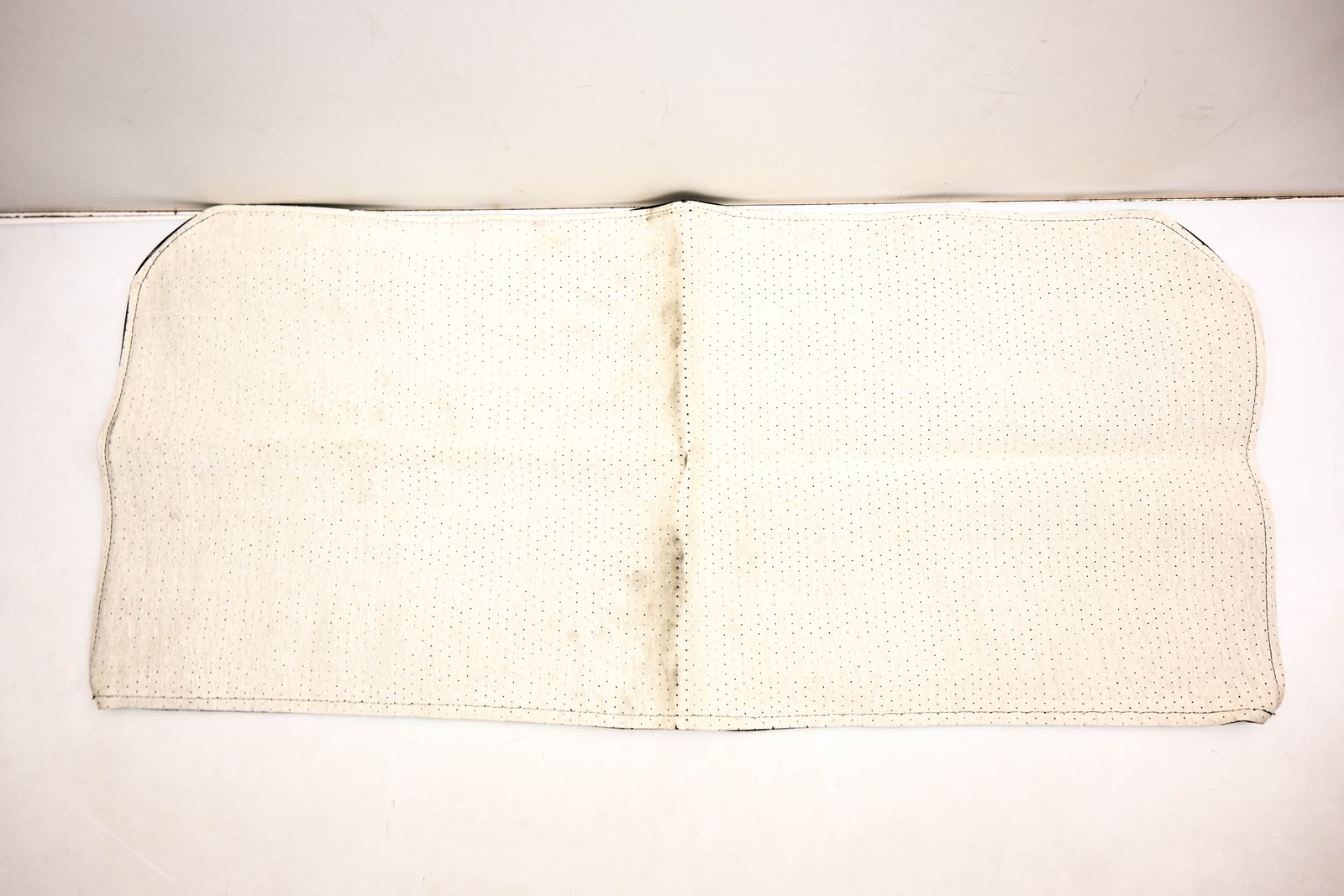 Mack 4103-5000739562, 5000739562 Renault Seat Cover NOS