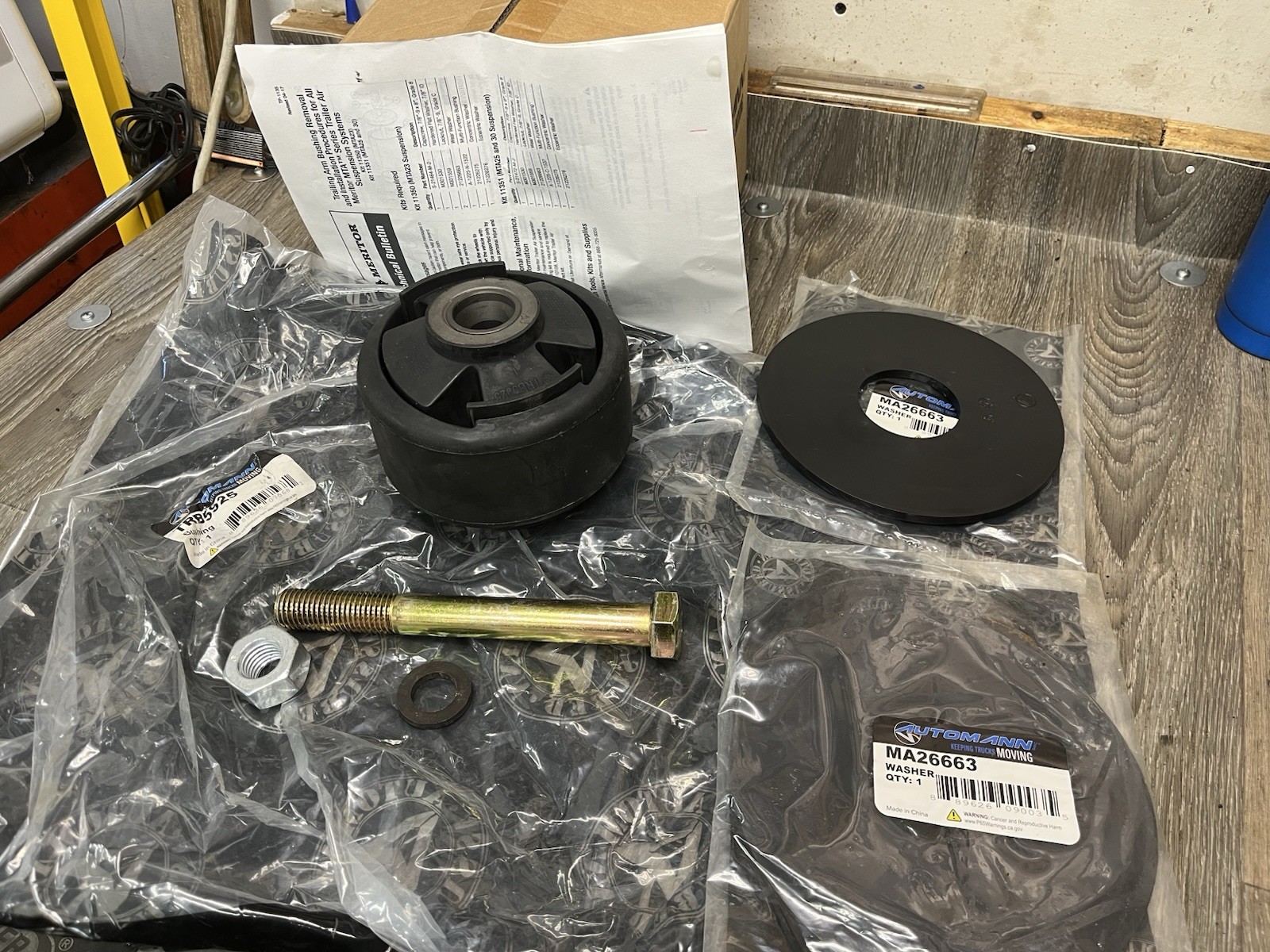 Automann TRK5925 Bushing Kit Meritor New Open Package TRK 5925