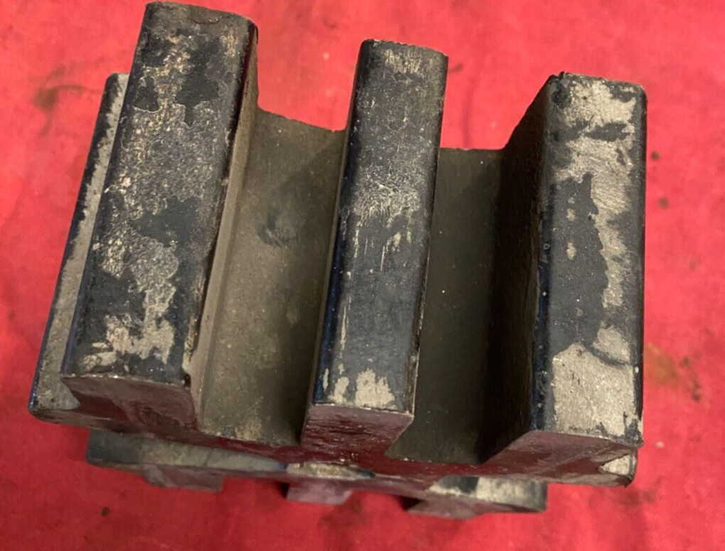 Paccar Front Axle Spacer Block B80-6011-070, 16537AA