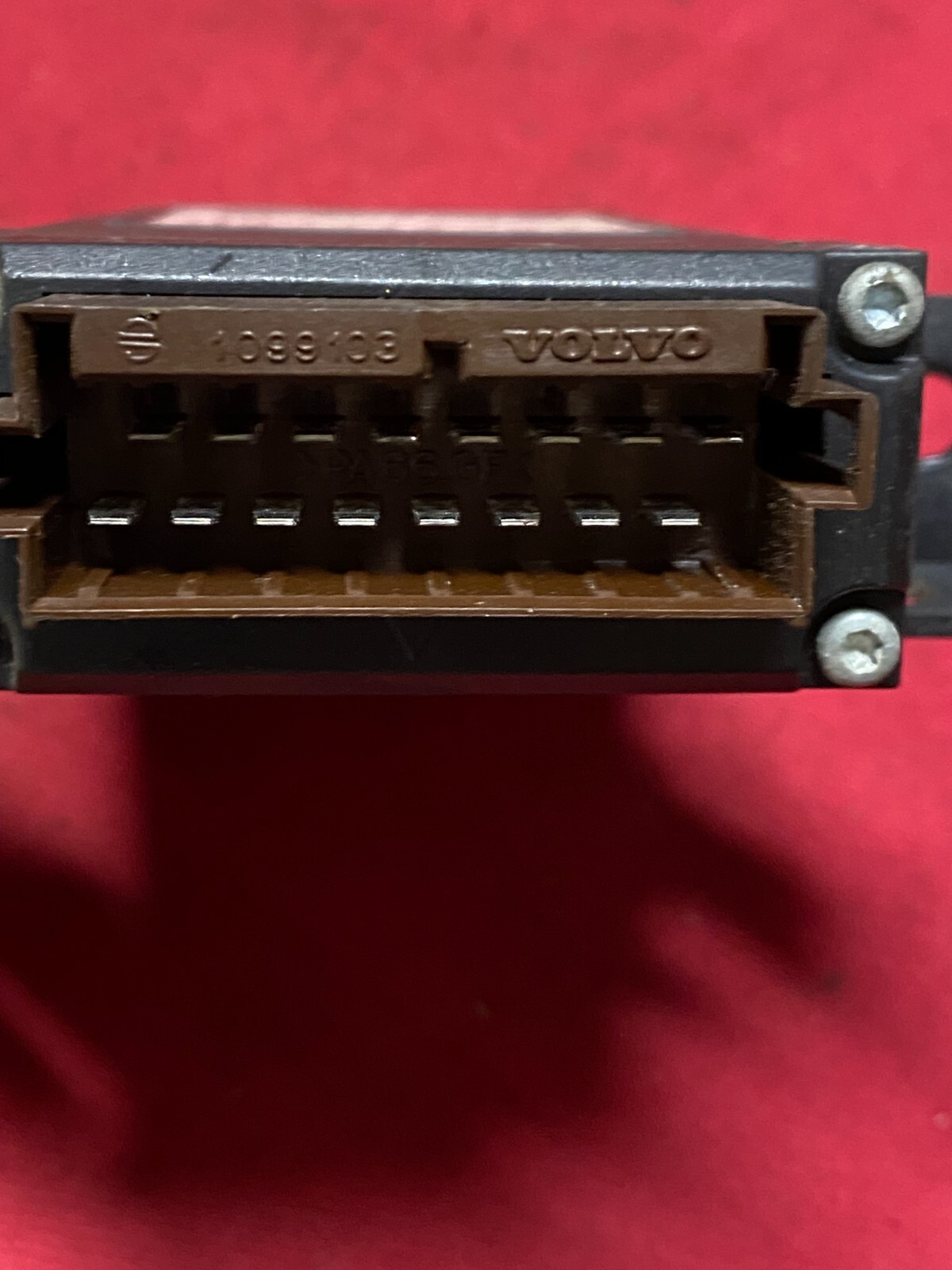 Ref# 3944427-2 VOLVO INTERMITTENT WIPER MODULE,