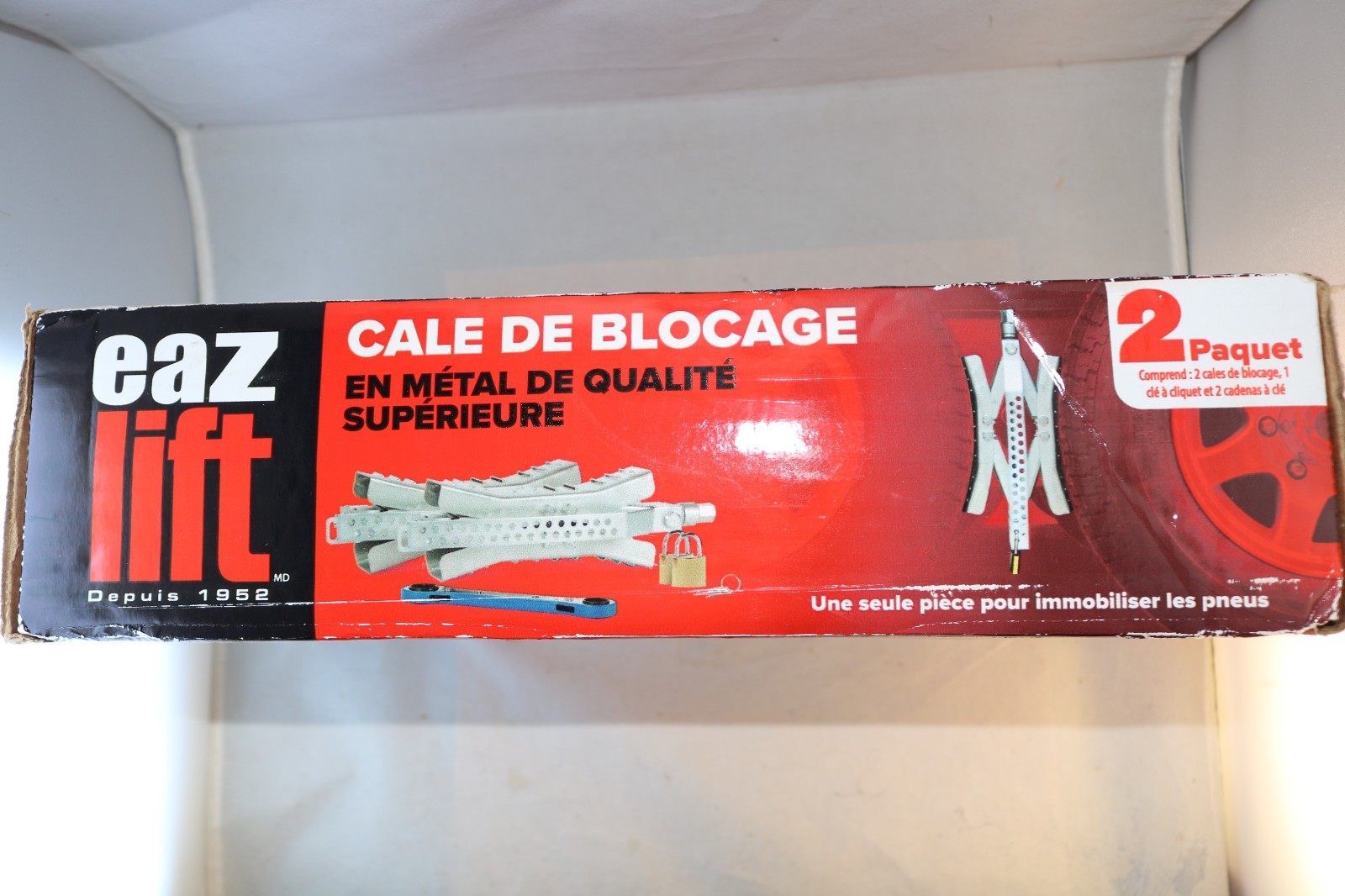 Camco Eaz-Lift Premium Metal Wheel Stop 2-Pack 44661 w/ Sealed Wrench & 2 Locks