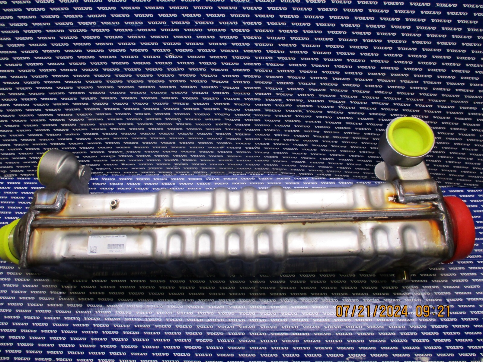 Genuine OEM Volvo D13 cooler 85136428 kit