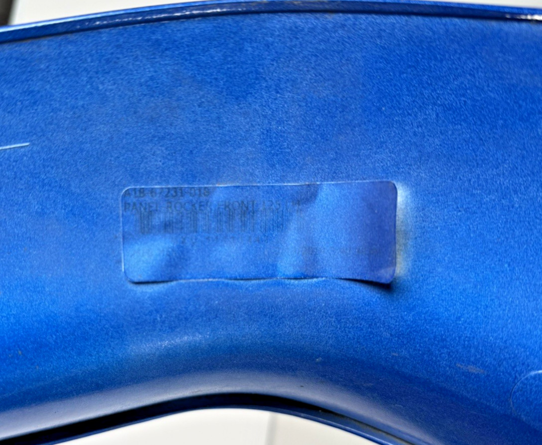 Freightliner Cascadia Front Left Driver Side Rocker Panel LH OEM A18-67231-108