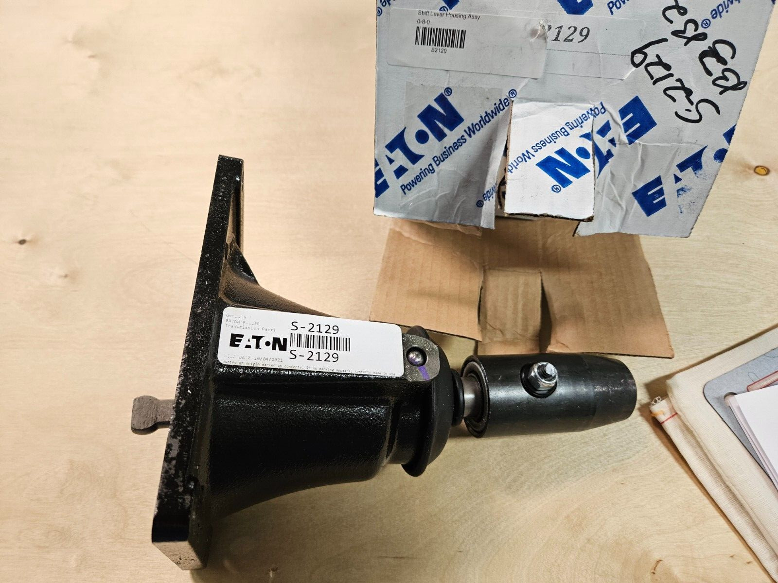 Eaton S2129 Low Tower Shift Lever Housing Assembly With Isolator