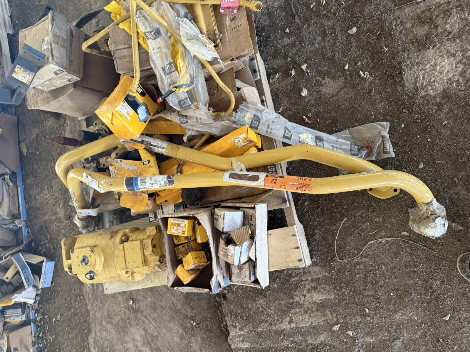 Caterpillar (CAT) Tube A 8X-0346.