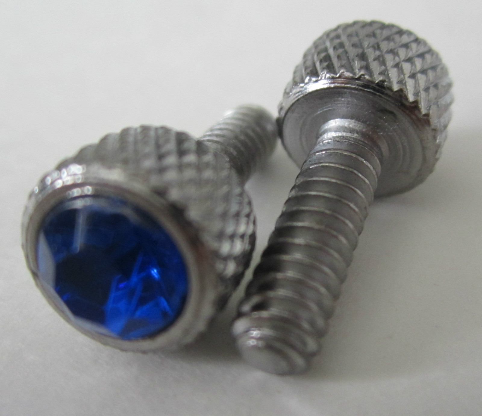 2 NEW Chrome Metal Small Dash Screw w/ BLUE Jewel for 87-’00 Peterbilt