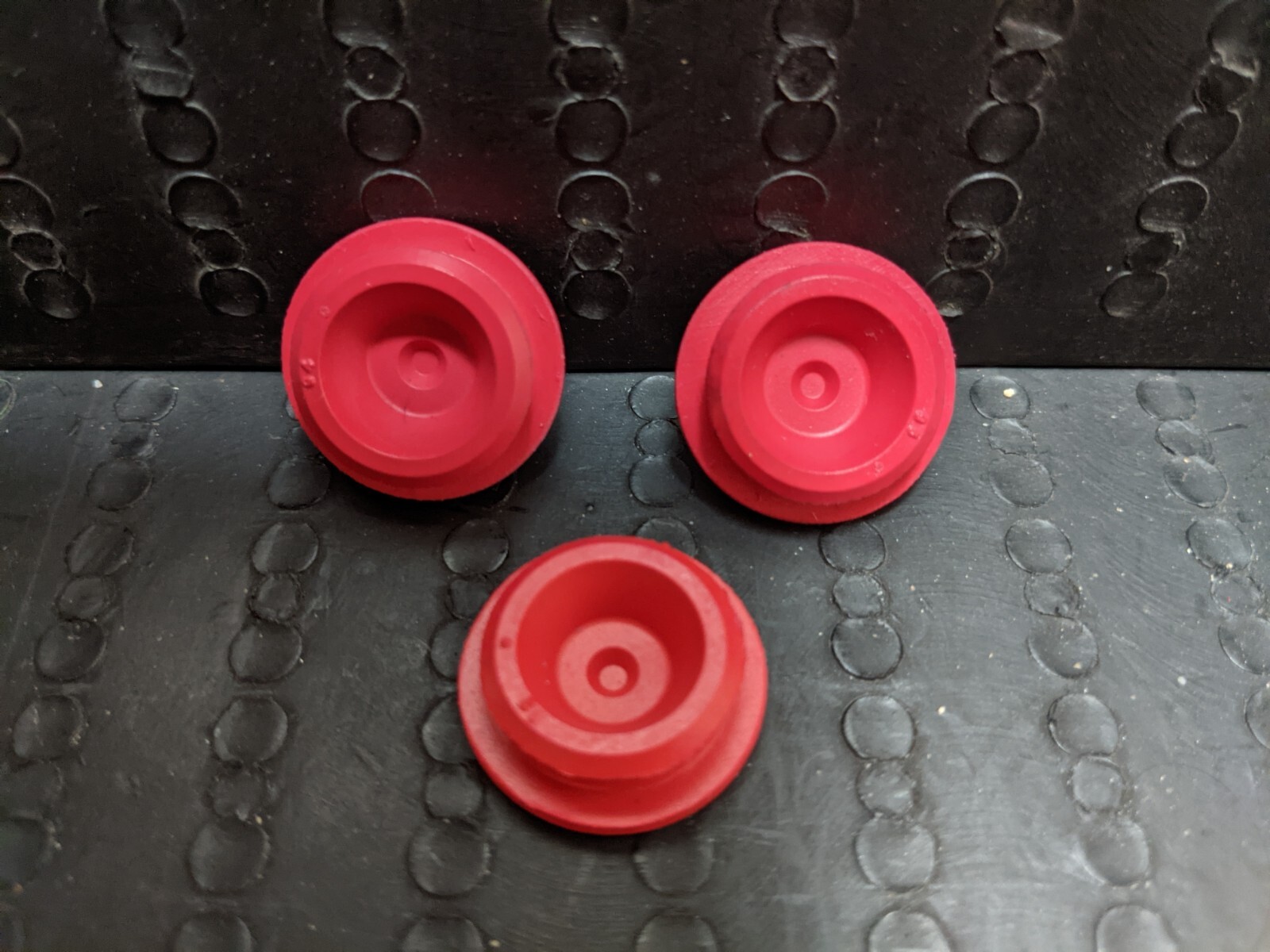LOT of 3 STEMCO 3/4 inch HUB SEAL CAP PLUG 359 5915 / 3595915 – NEW ORIGINAL OEM