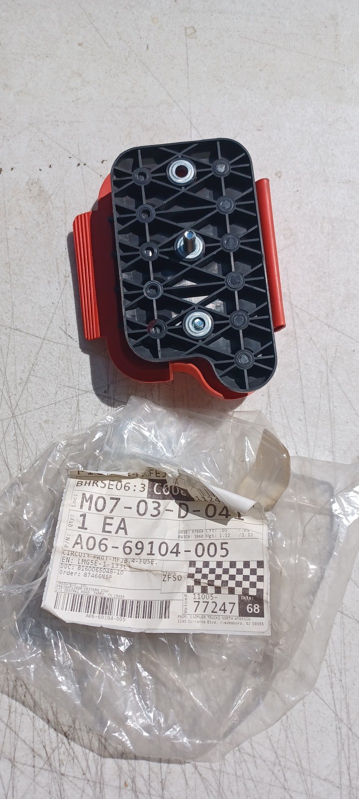 FREIGHTLINER A0669104005 OTHER COMMERCIAL TRUCK PARTS