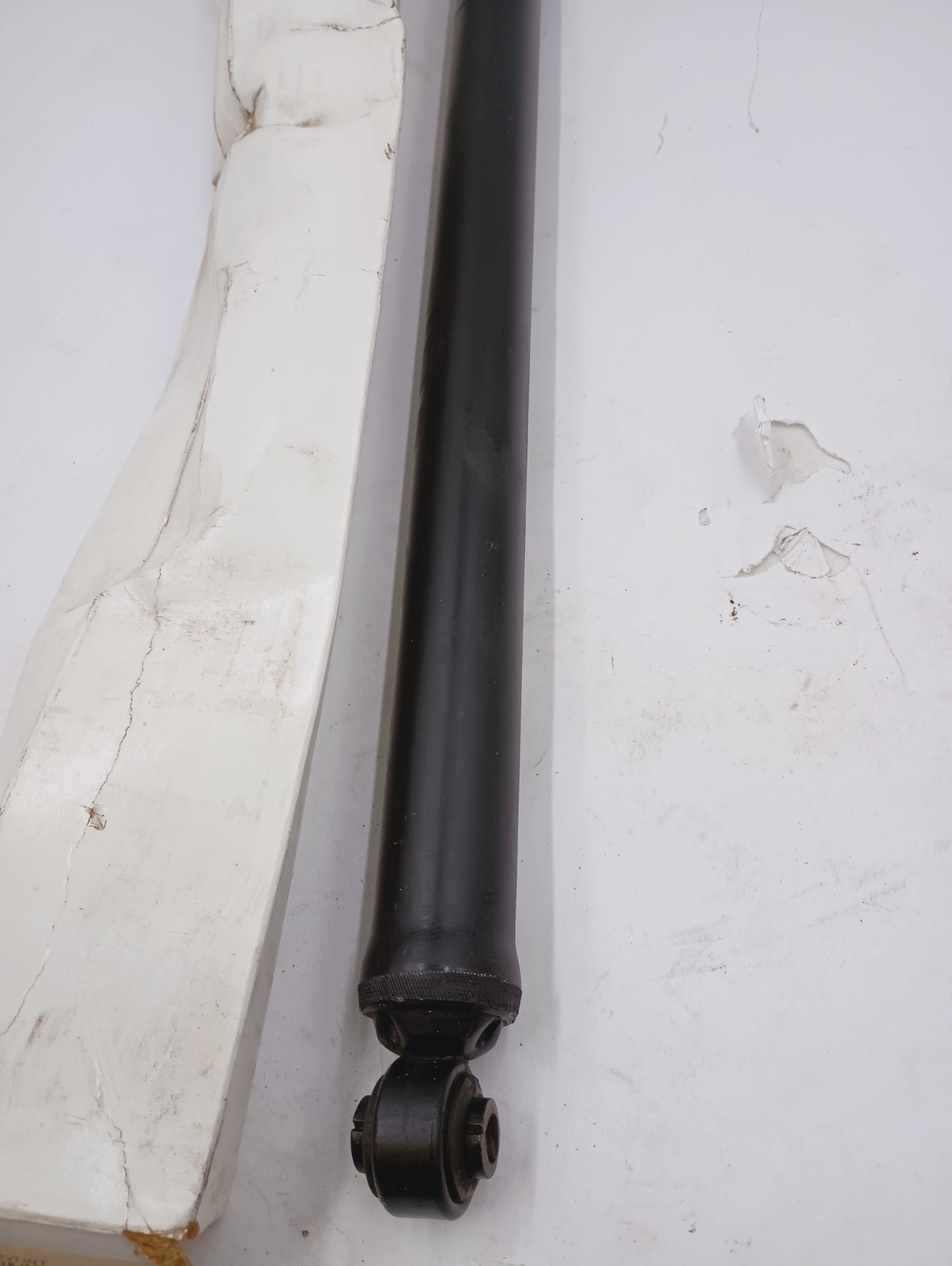 GENUINE OEM INTERNATIONAL NAVISTAR 3501427C1 HOOD SHOCK ABSORBER NEW