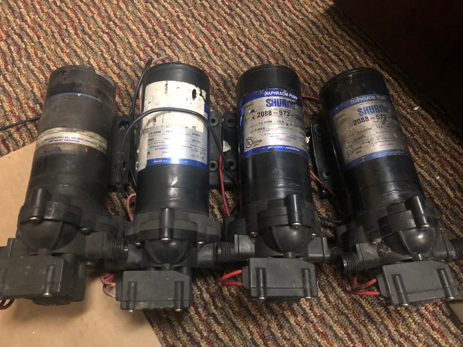 LOT OF 4 SHURFLO 2088-573-534 PREMIUM SURFACE DIAPHRAGM 24VDC PUMPS, AS IS/PARTS