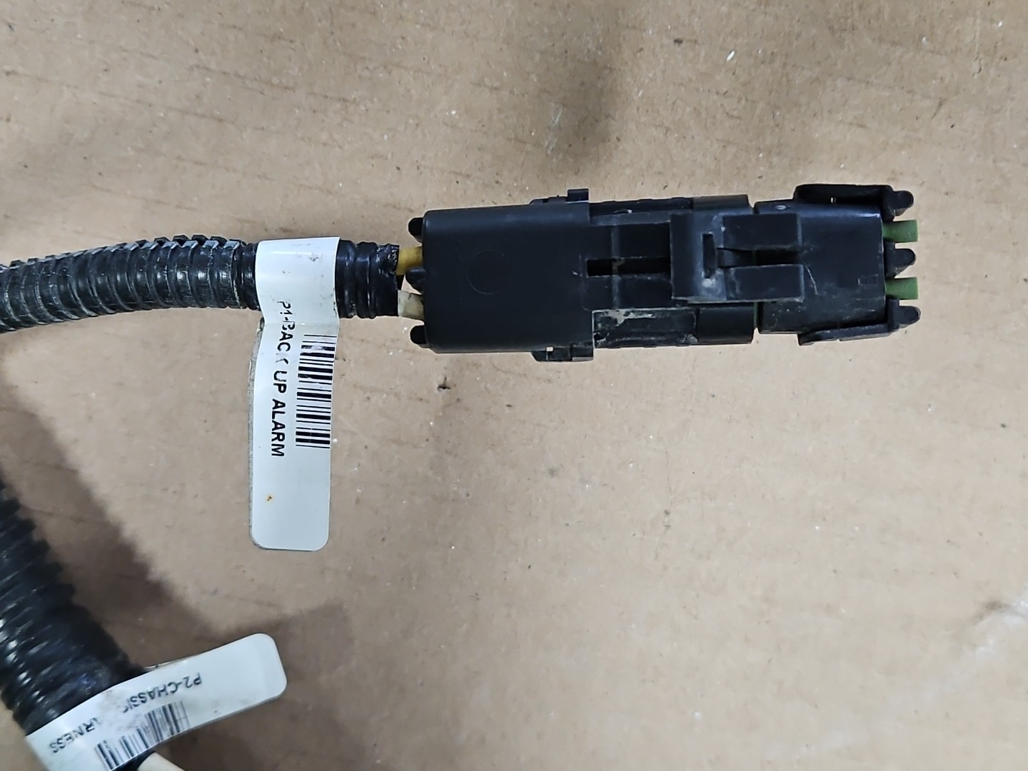 Peterbilt PACCAR S92-6350-0400 Chassis To Lights Jumper Harness W/Backup Pigtail