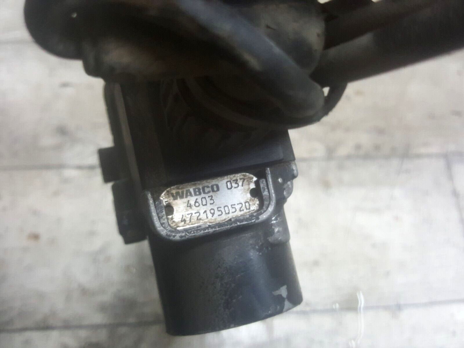WABCO ABS SOLENOID /MODULAR VALVE 4721950520