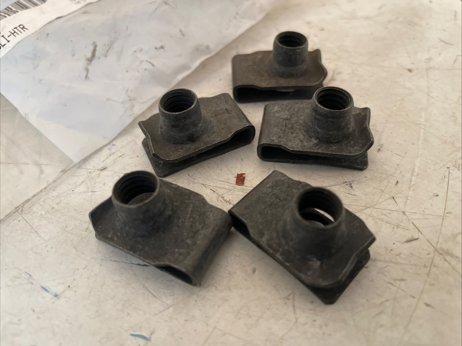 INTERNATIONAL SPEED NUT 5/16 SET OF 5 NEW 3528663C1