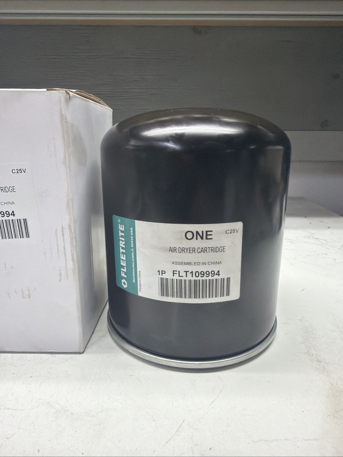 New Genuine Fleetrite FLT109994 Air Dryer Cartridge