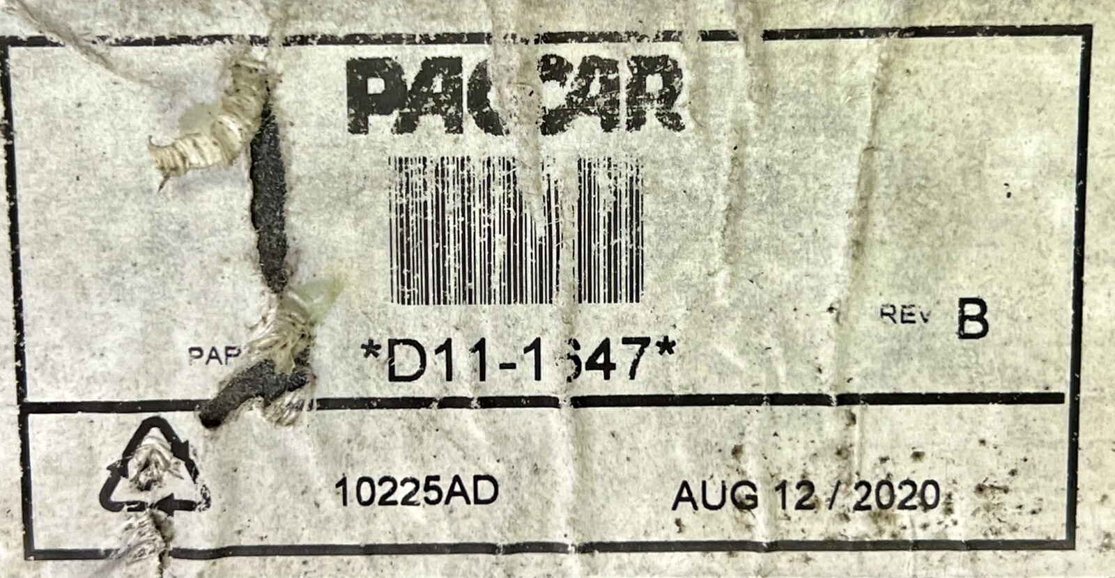 Paccar Peterbilt Air Cleaner Mount Bracket D11-1647 / 10225AD # 17008