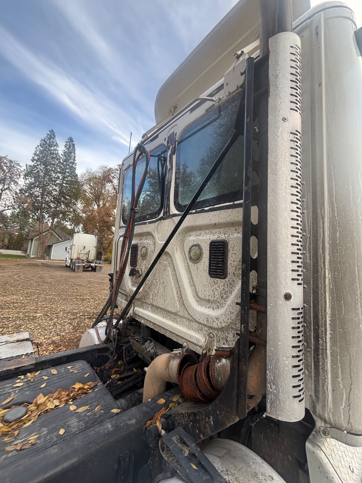semi truck accessories and parts for 2009 freightliner cascadia