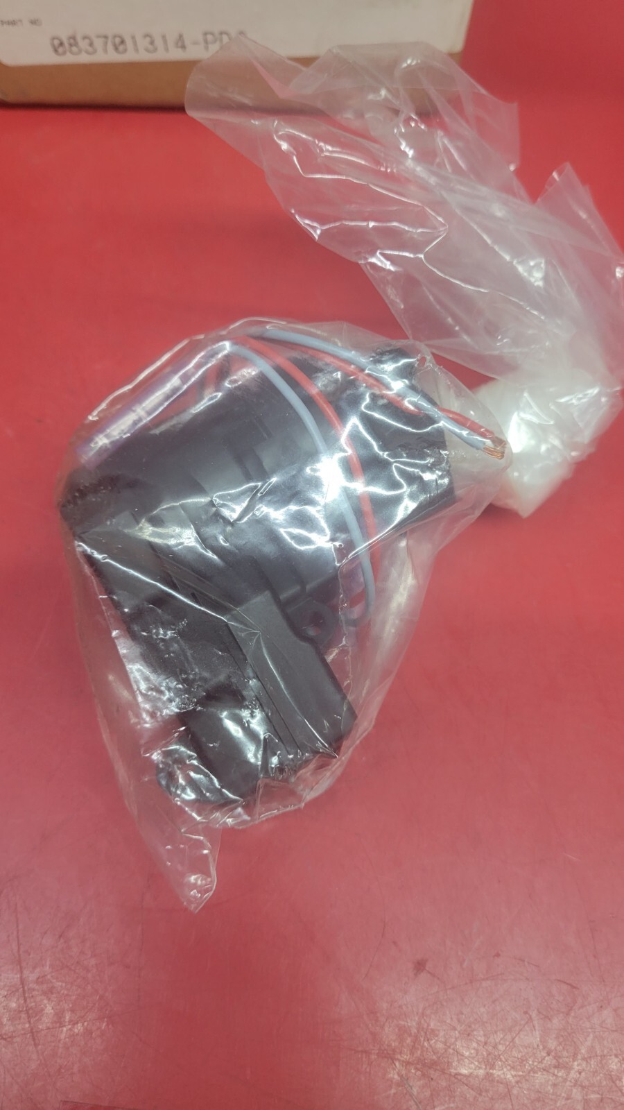 3092045 GENUINE VOLVO OEM ACTUATOR WITH GREY/RED WIRES NOS