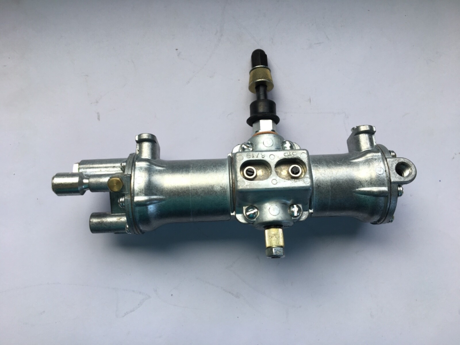 Peterbilt 359 Trico Part Number FPDP586-2 Air Operated Windshield Wiper Motor