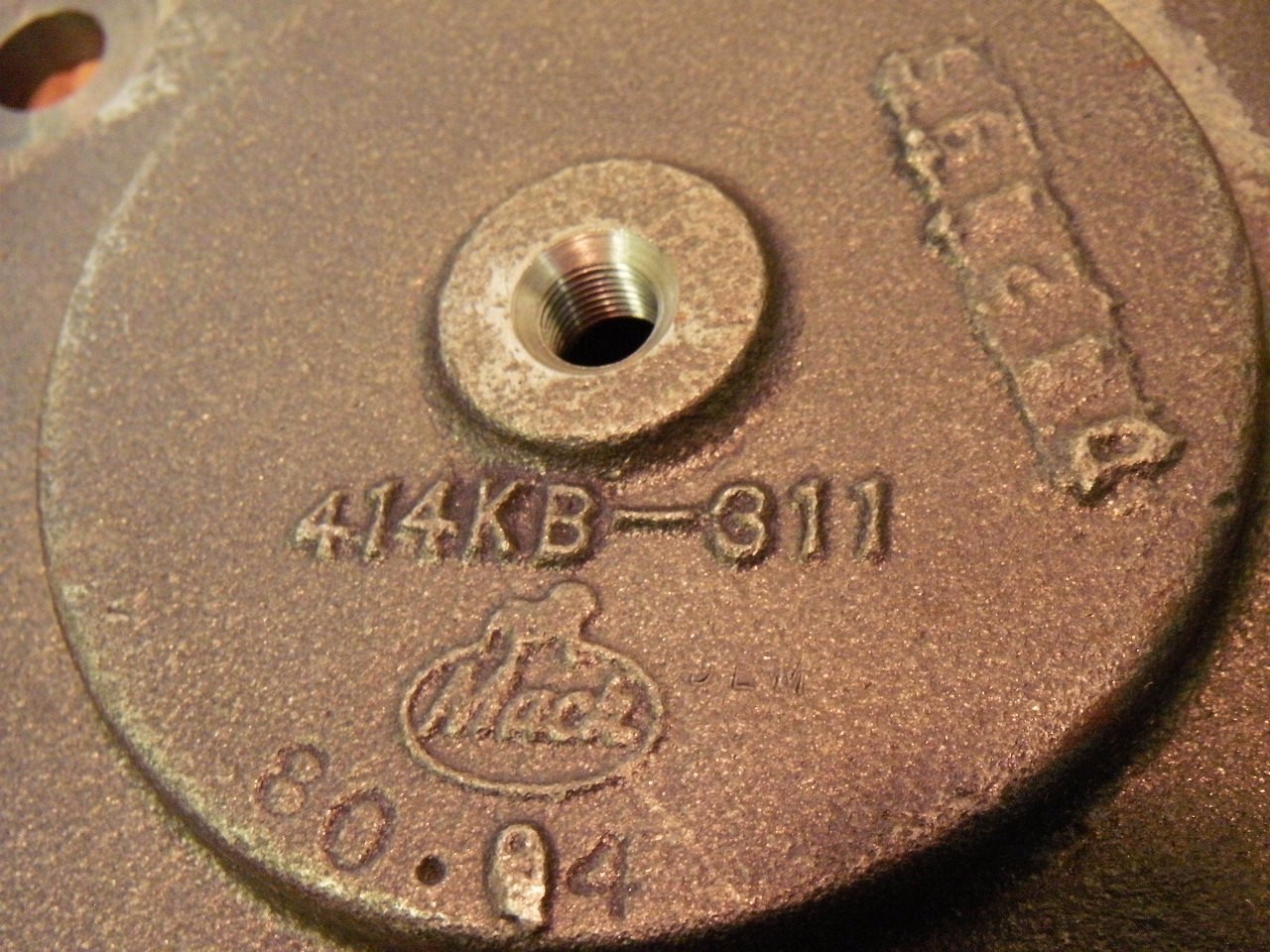 Mack 414KB-311 Cast Iron Tank Cover Lid