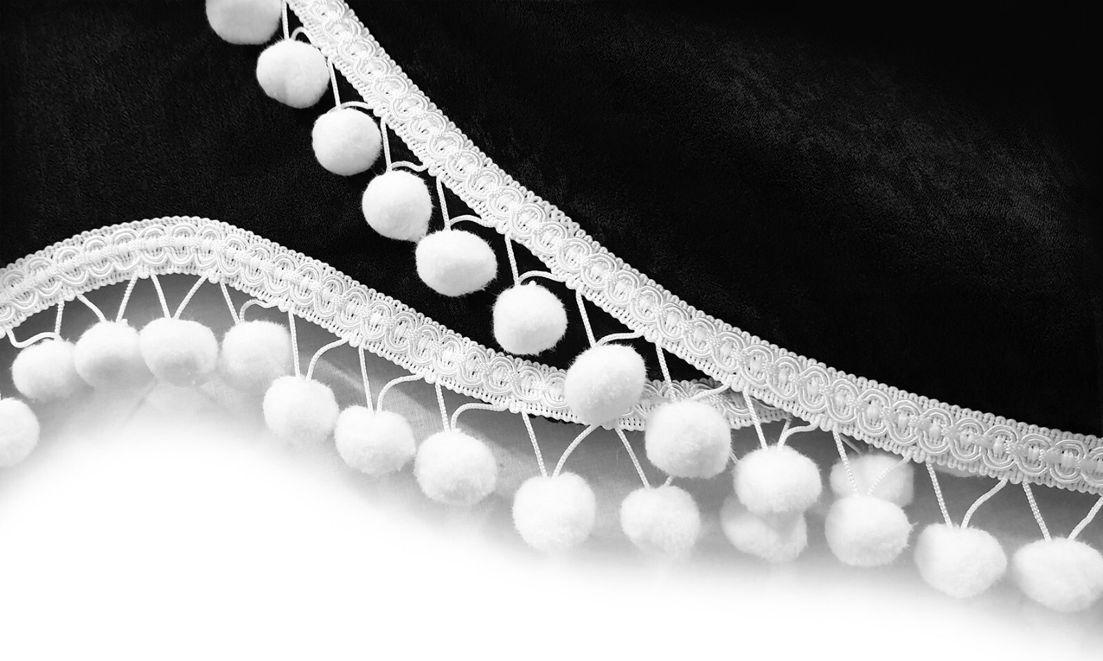 Truck Curtains Black w/ White PomPoms for VOLVO FH FM FH12 FH13 FH16 VNL VNR VNX
