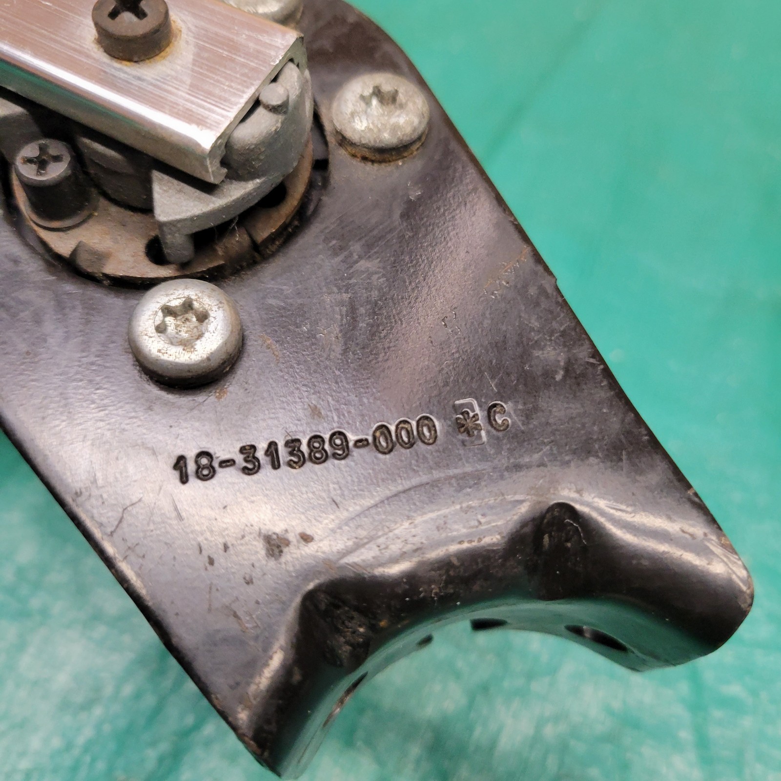 Meritor Wabco Hand Control Valve OEM 9617990070 N30103FC