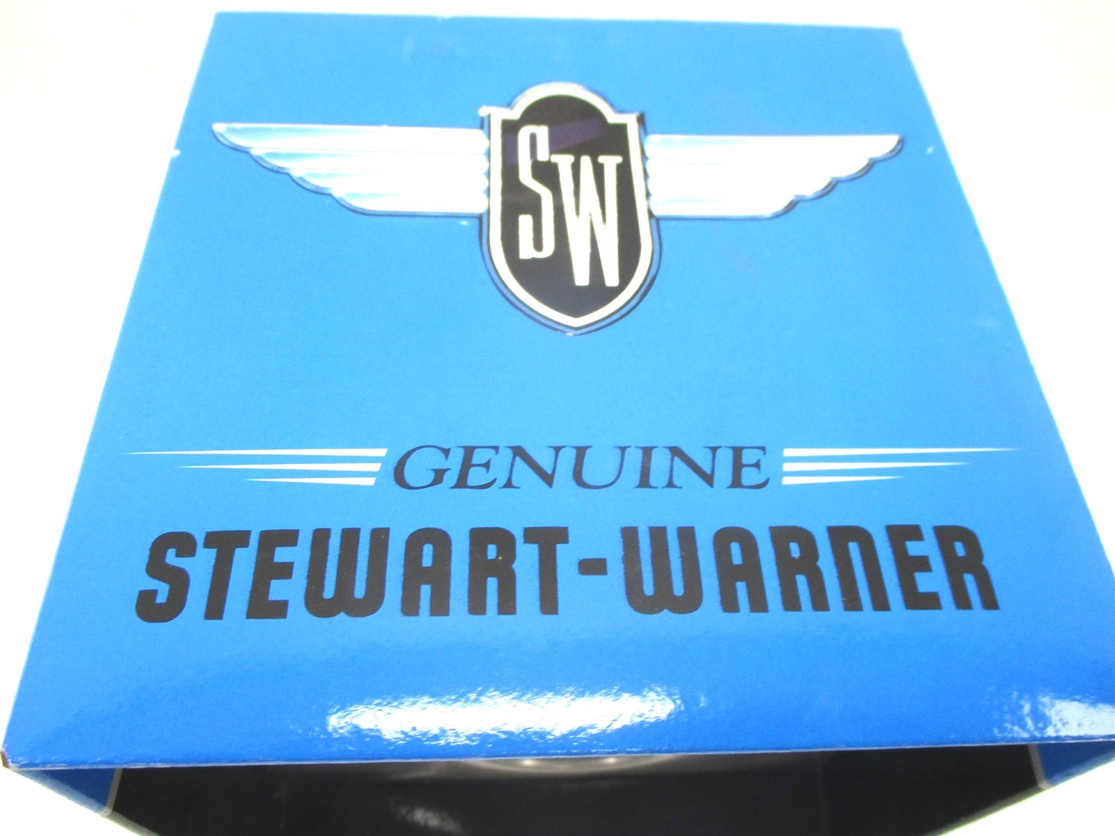 82327-72 NEW STEWART WARNER DELUXE OIL TEMP GAUGE 2 1/16″ 140-325 DEGREES F