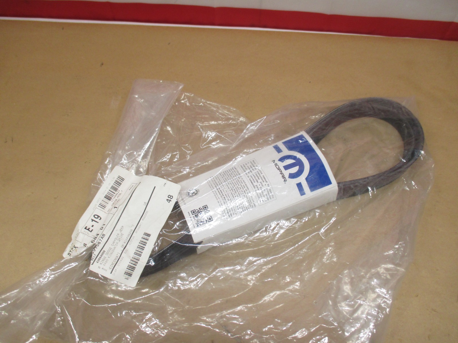 04891587AB-001 SERPENTINE DRIVE BELT MOPAR NEW