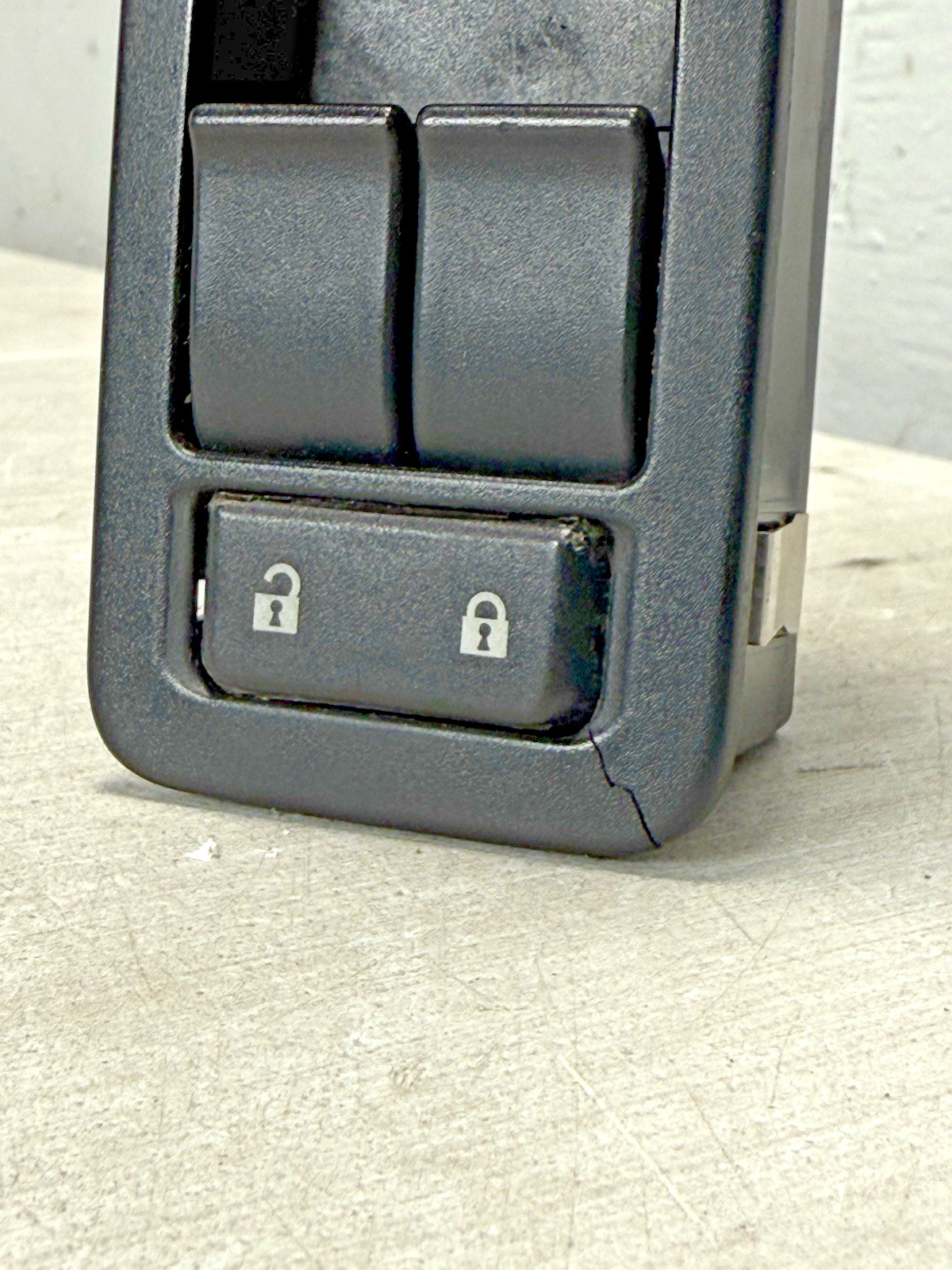 2020 PETERBILT 579 Paccar LH Door Control Switch Module 50561aa *2076*