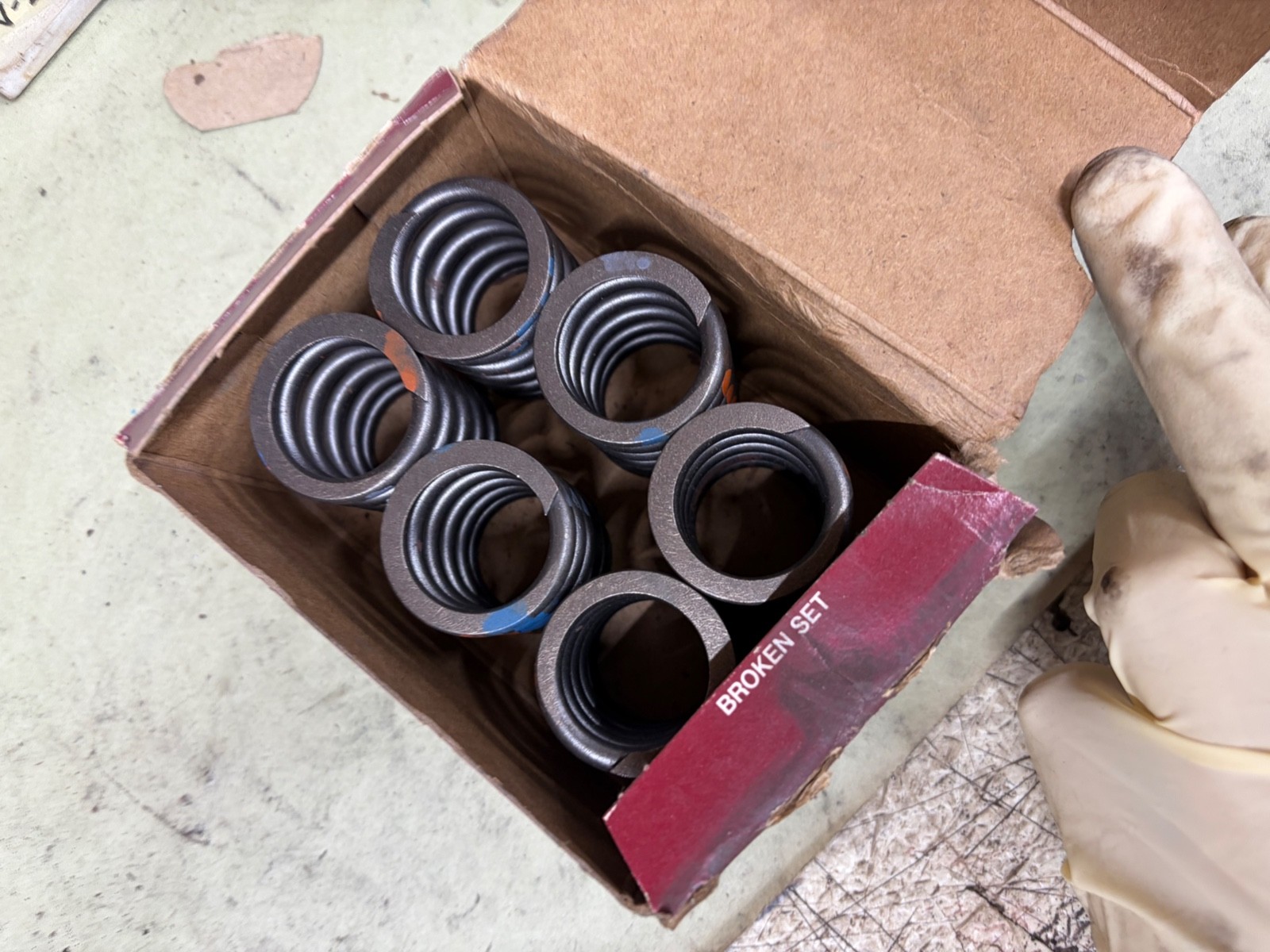 SEALED POWER VS656 VALVE SPRINGS BOX OF 10