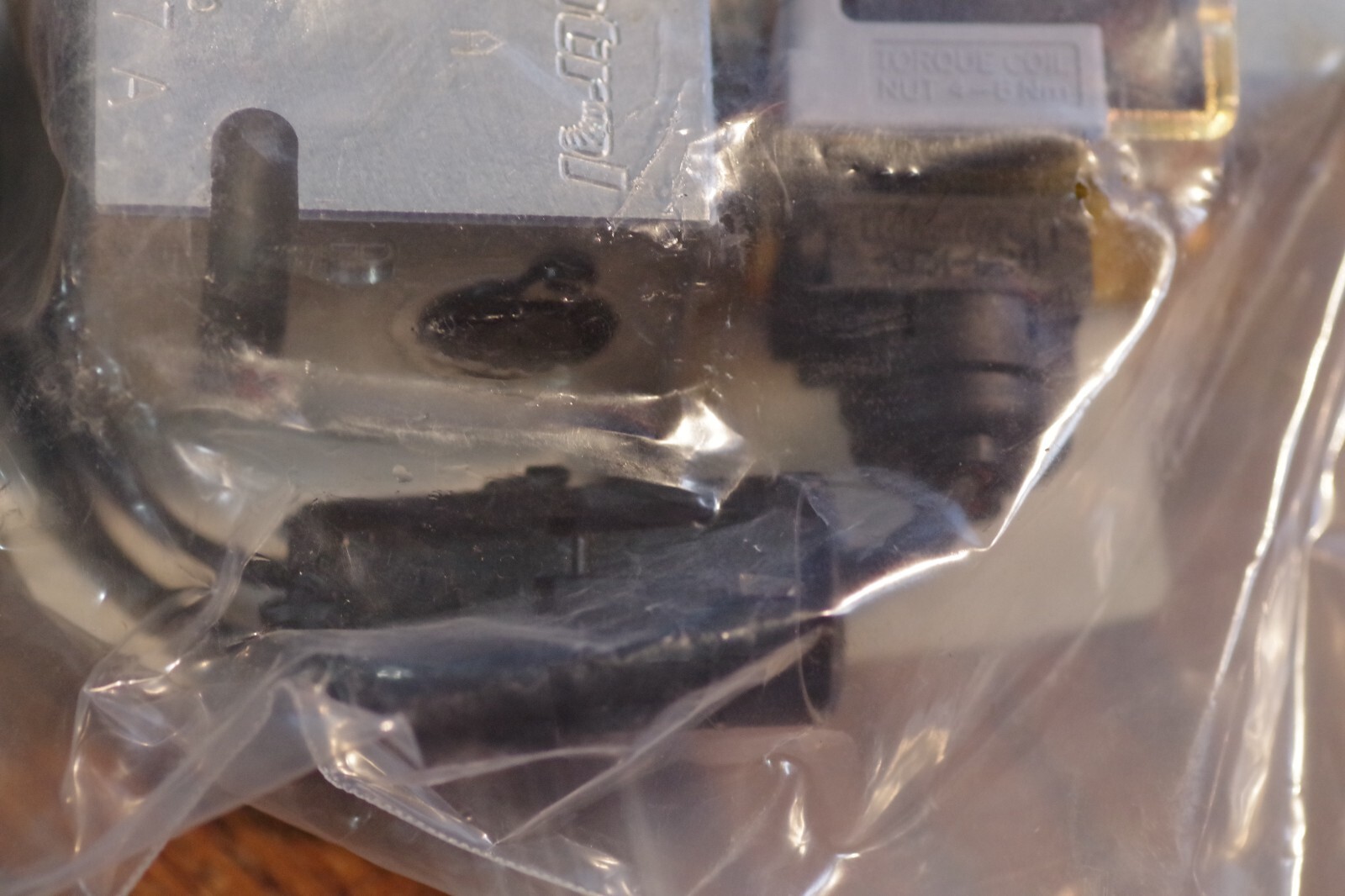 NEW Sauer Comatrol 11010598 SOLENOID, Relief Manifold 12 Volt New in package