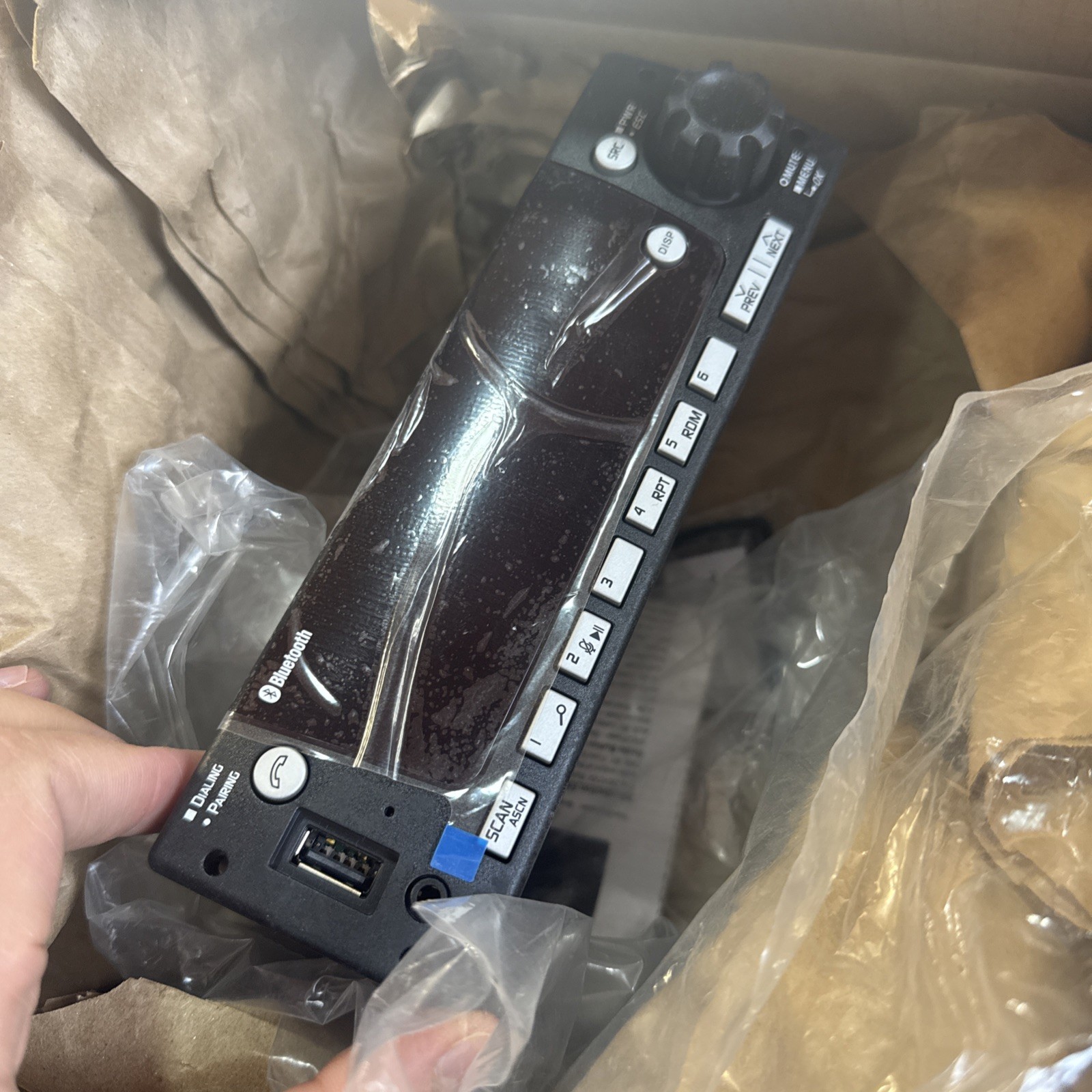 A22-78675-000 Genuine Freightliner Radio AM FM WB BT USB Bluetooth