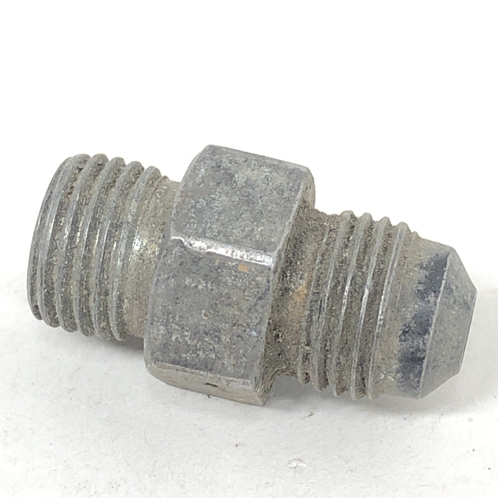 3/8″ M JIC-6 to 3/8″ M ORB-6 Adapter Fitting